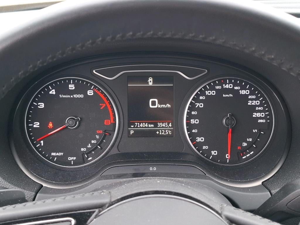 AUDI A3 Sportback / 2016 / 5P / Berline 35 TFSI 150 COD S TRONIC BUSINESS LINE photo