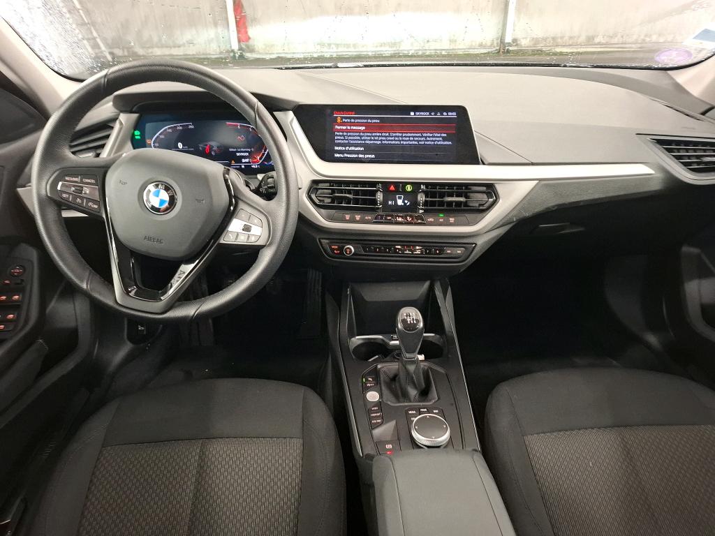 BMW Série 1 / 2019 / 5P / Berline 116i Business Design photo