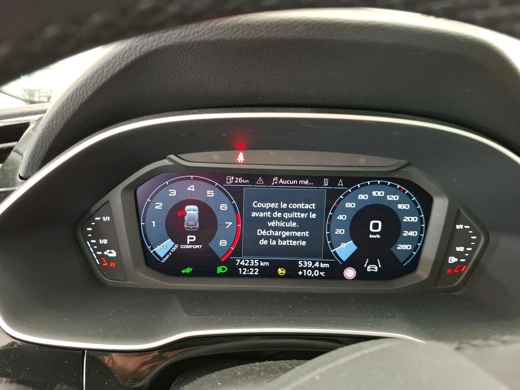 AUDI Q3 / 2018 / 5P / SUV 45 TFSI E 245 S TRONIC BUSINESS LINE photo