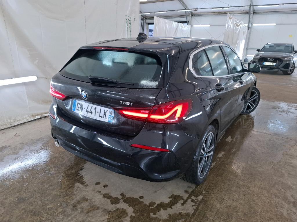 BMW Série 1 / 2019 / 5P / Berline 116i Business Design photo