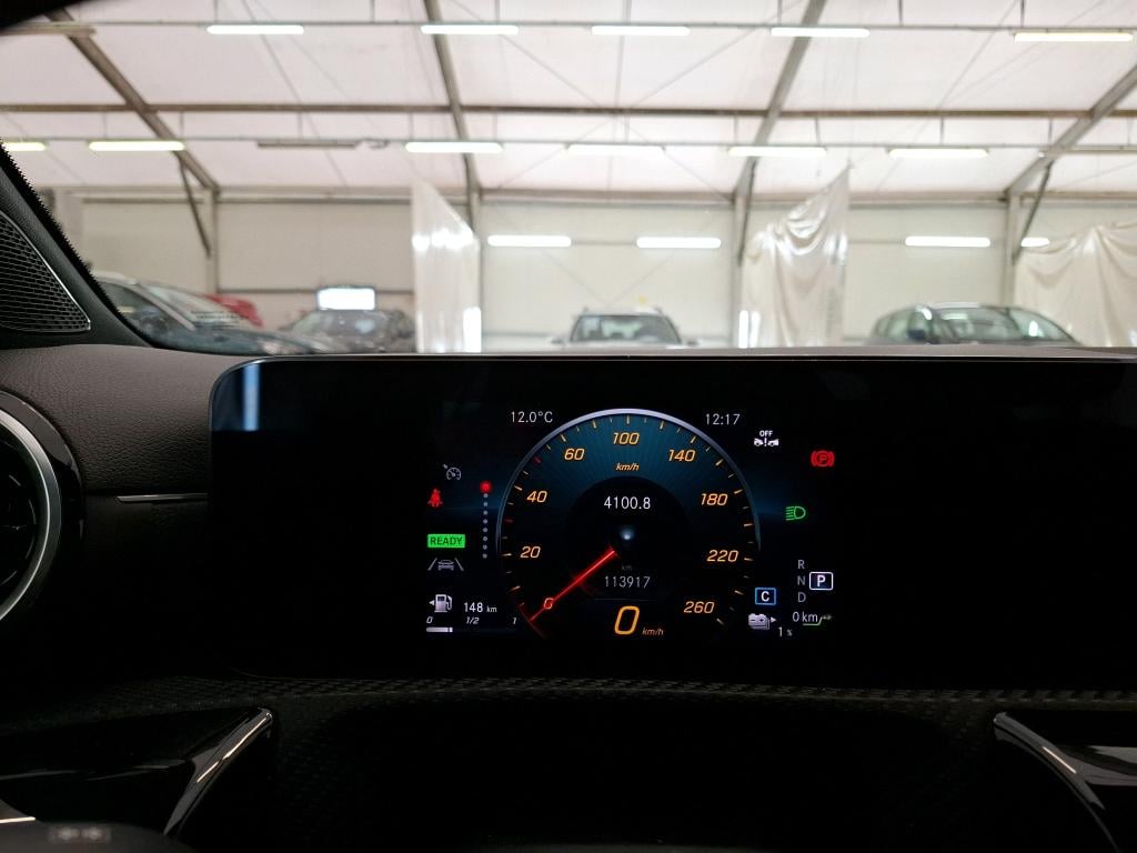 MERCEDES-BENZ Classe A Compact / 2018 / 5P / Berline A 250 e Business Line 8G-DCT photo