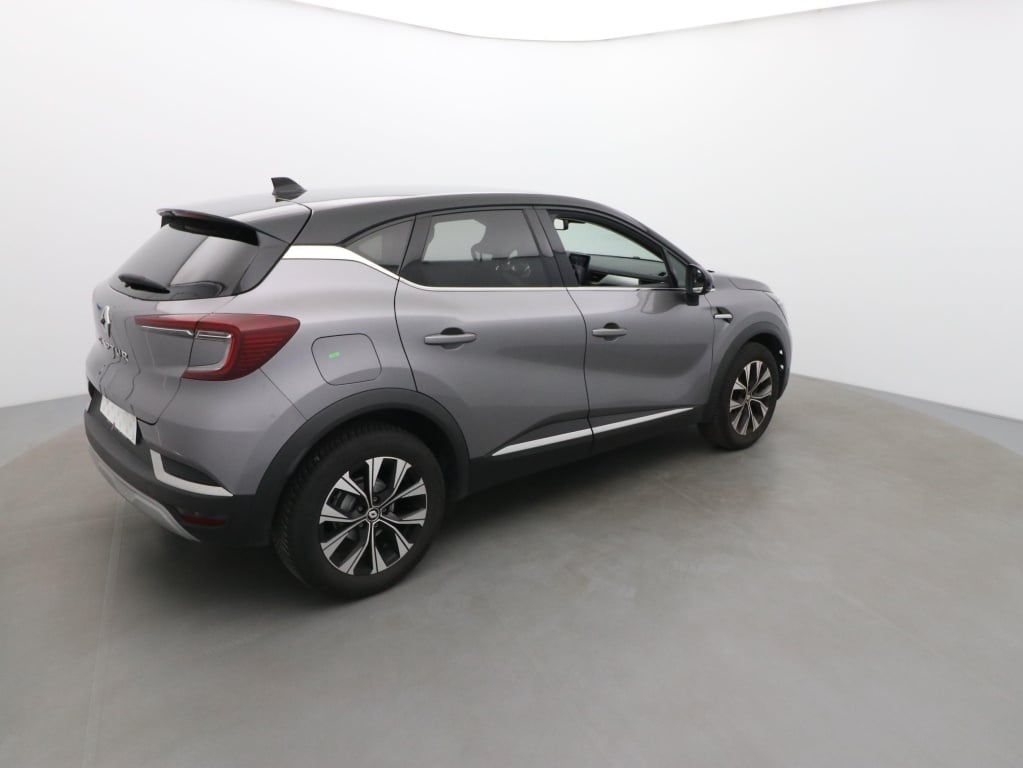 Renault Captur Techno 1.0 TCE 90CH photo