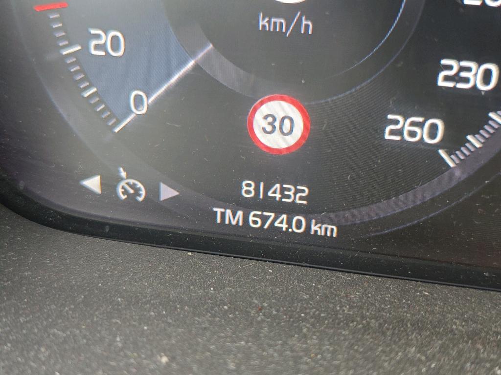 VOLVO XC40 / 2017 / 5P / todoterreno 1.5 T5 Twin Recharge Inscription Ex Auto photo