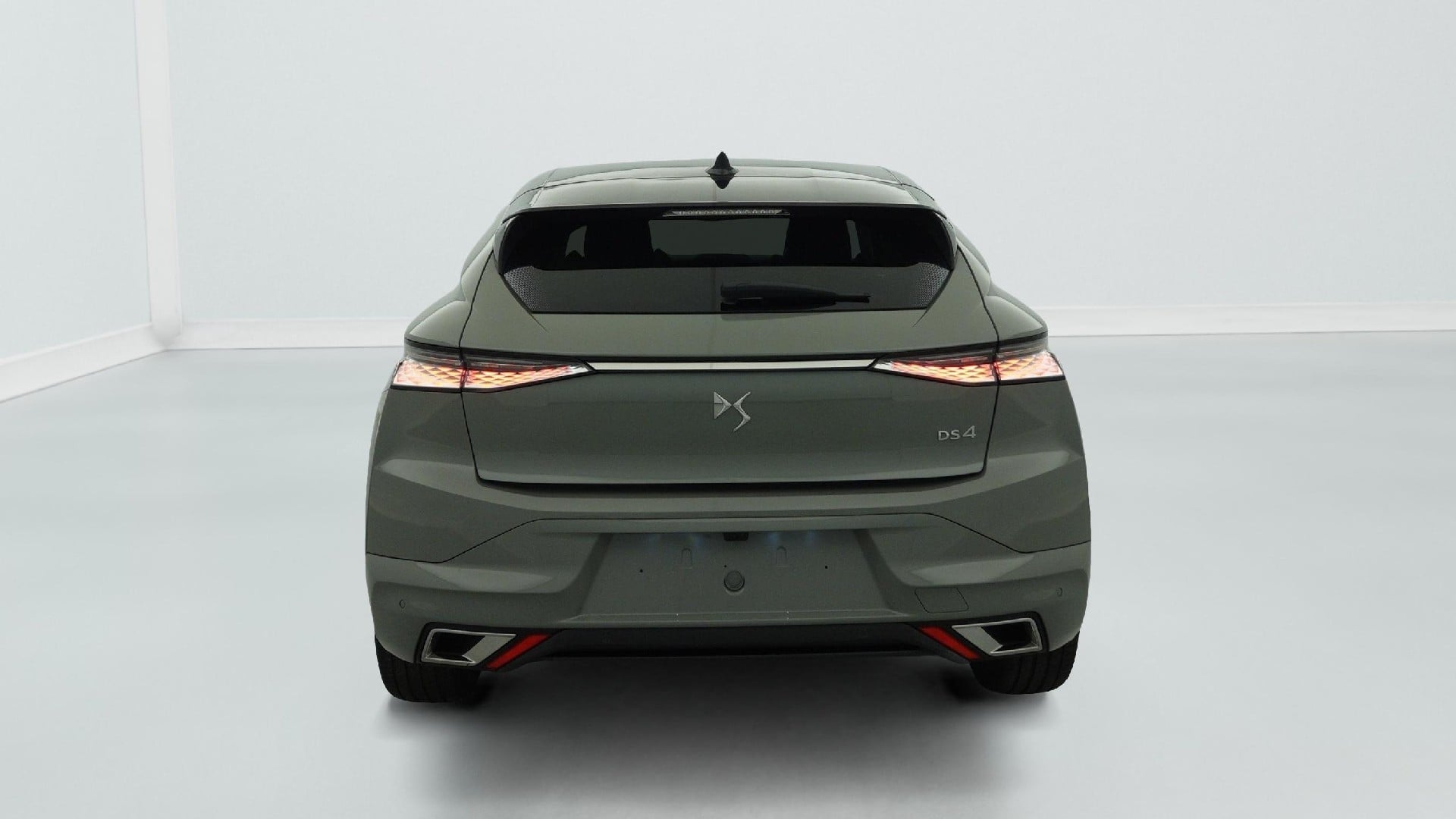 DS DS4 PureTech 130 EAT8 Rivoli photo