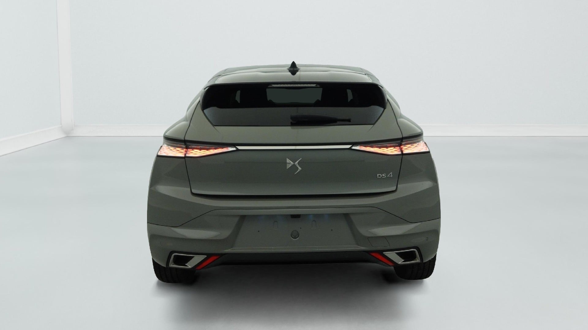DS DS4 PureTech 130 EAT8 Rivoli photo