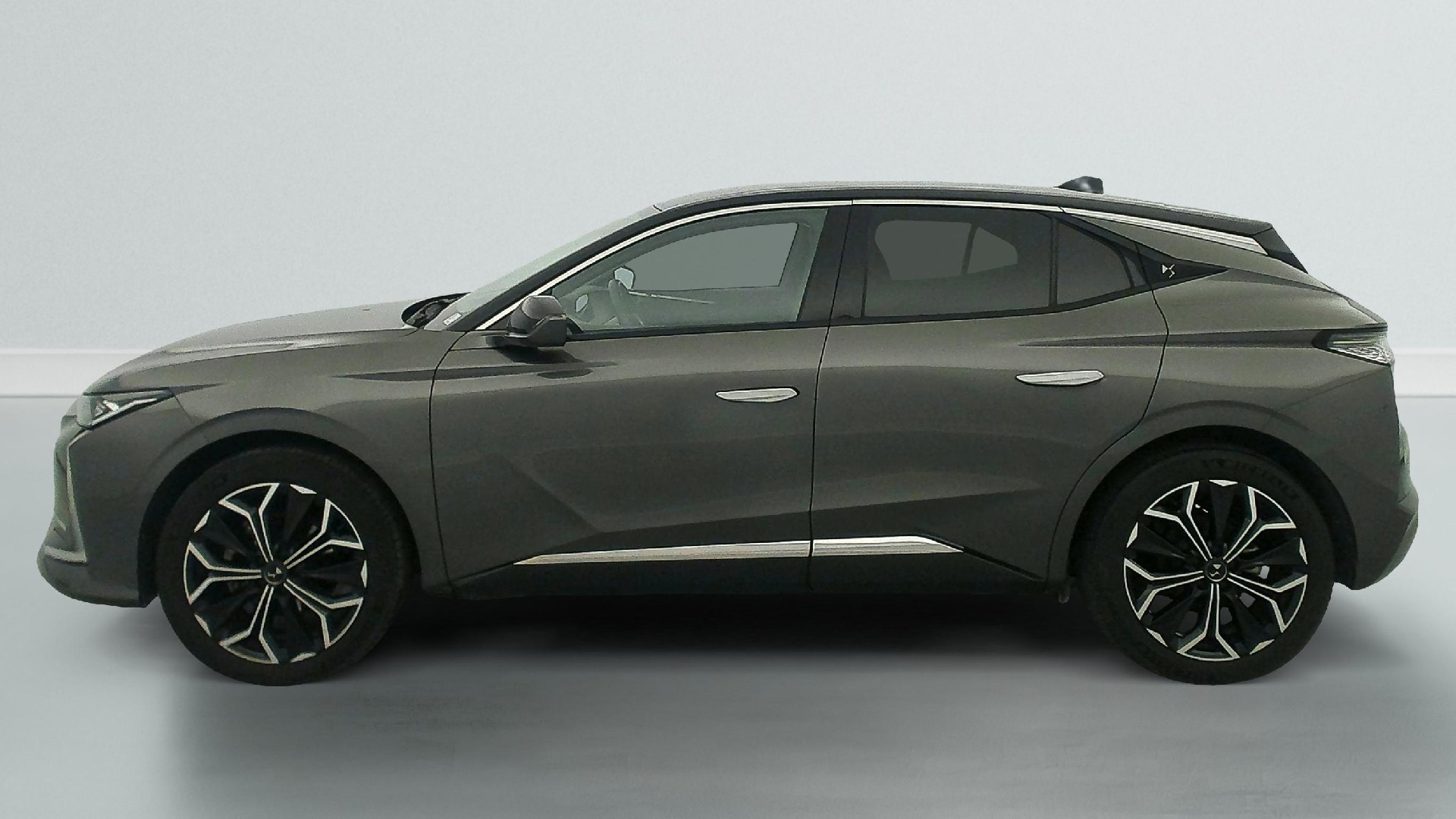 DS DS4 PureTech 130 EAT8 Rivoli photo