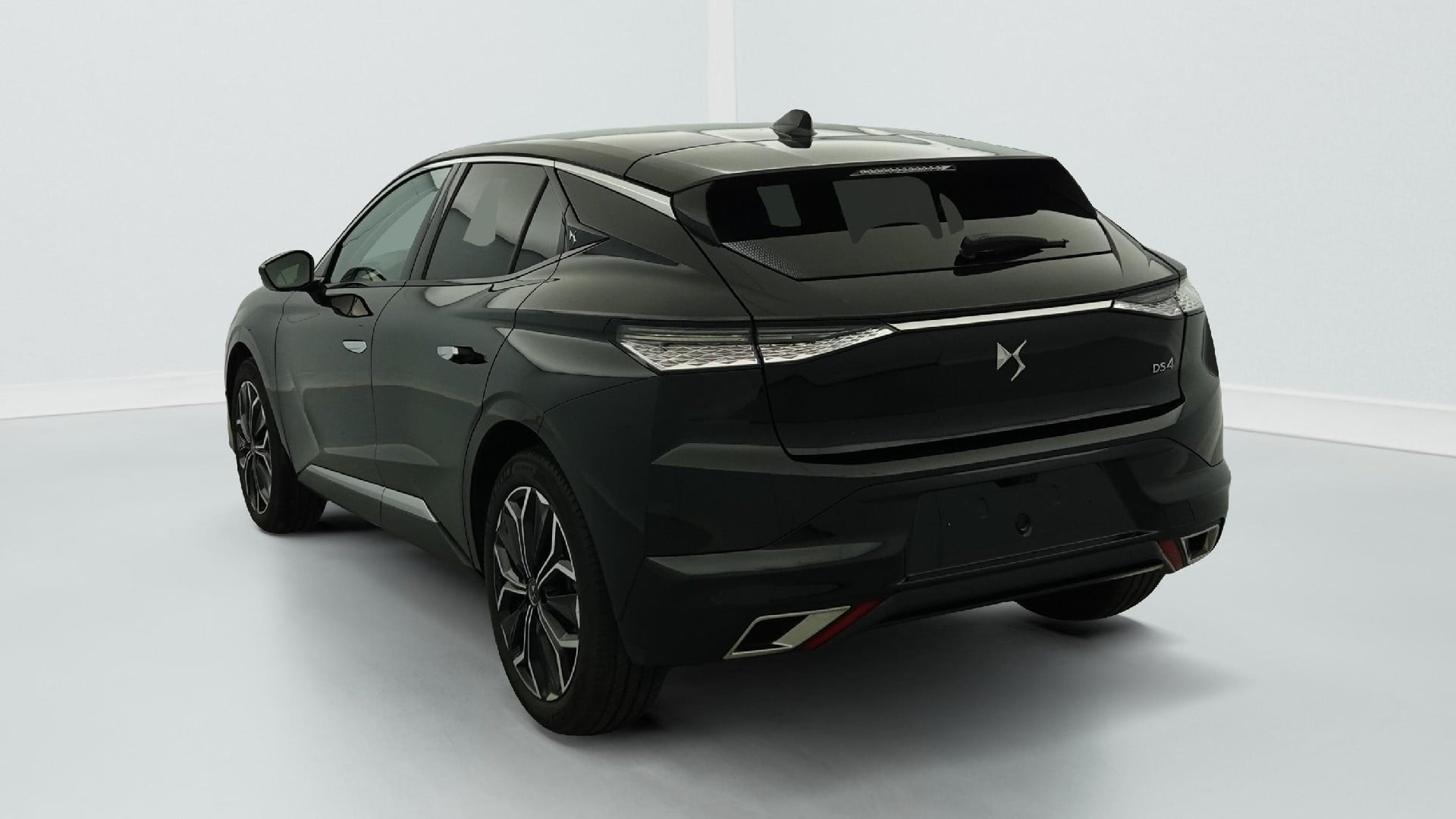 DS DS4 PureTech 130 EAT8 Rivoli photo