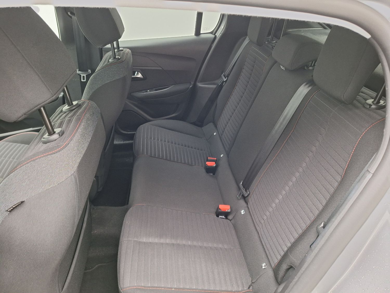 Peugeot, 208 '19, Peugeot 208 1.5 BlueHDi 100 MAN6 S&S Active pack 5 photo