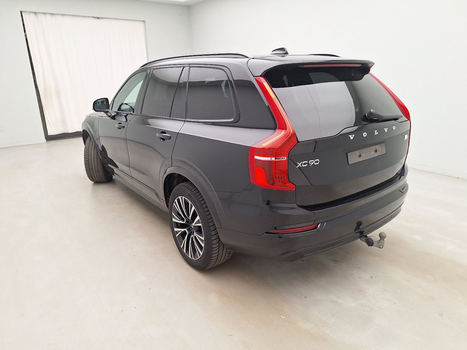 Volvo, XC90 FL'20 PHEV, Volvo XC90 2.0 T8 4WD Plus Dark Aut. 5d photo