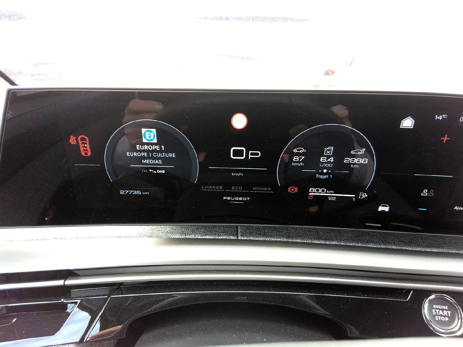 Peugeot 3008 Allure 3008 Hybrid 136 e-DCS6 photo