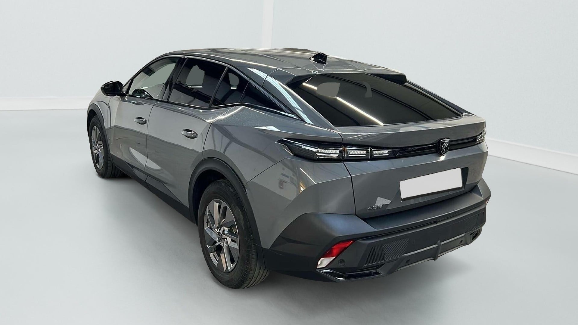 Peugeot 408 Hybrid 136 e-DCS6 Allure photo