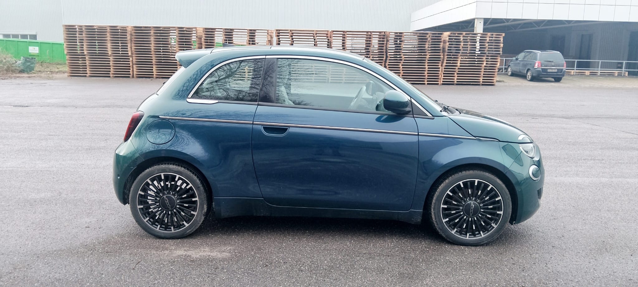 Fiat 500e La Prima Elektro 118hp photo