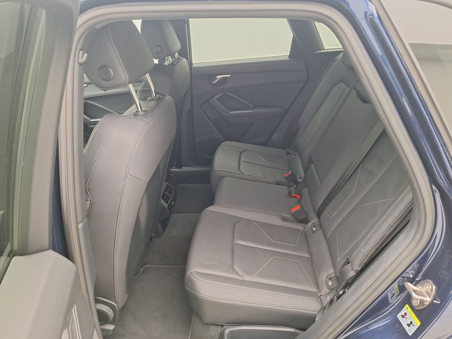 Audi, Q3 '18 PHEV, Audi Q3 45 TFSI e S tronic S Line 5d photo