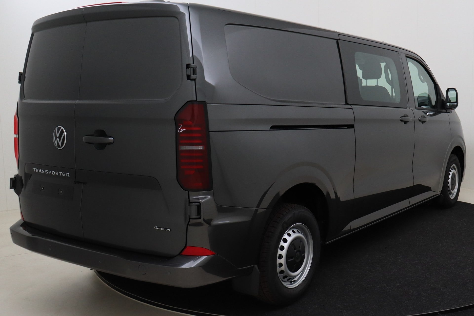 Volkswagen Transporter T7 Double cabine 3500 mm 2,0 TDI 170 hp 4MOTION Aut. photo