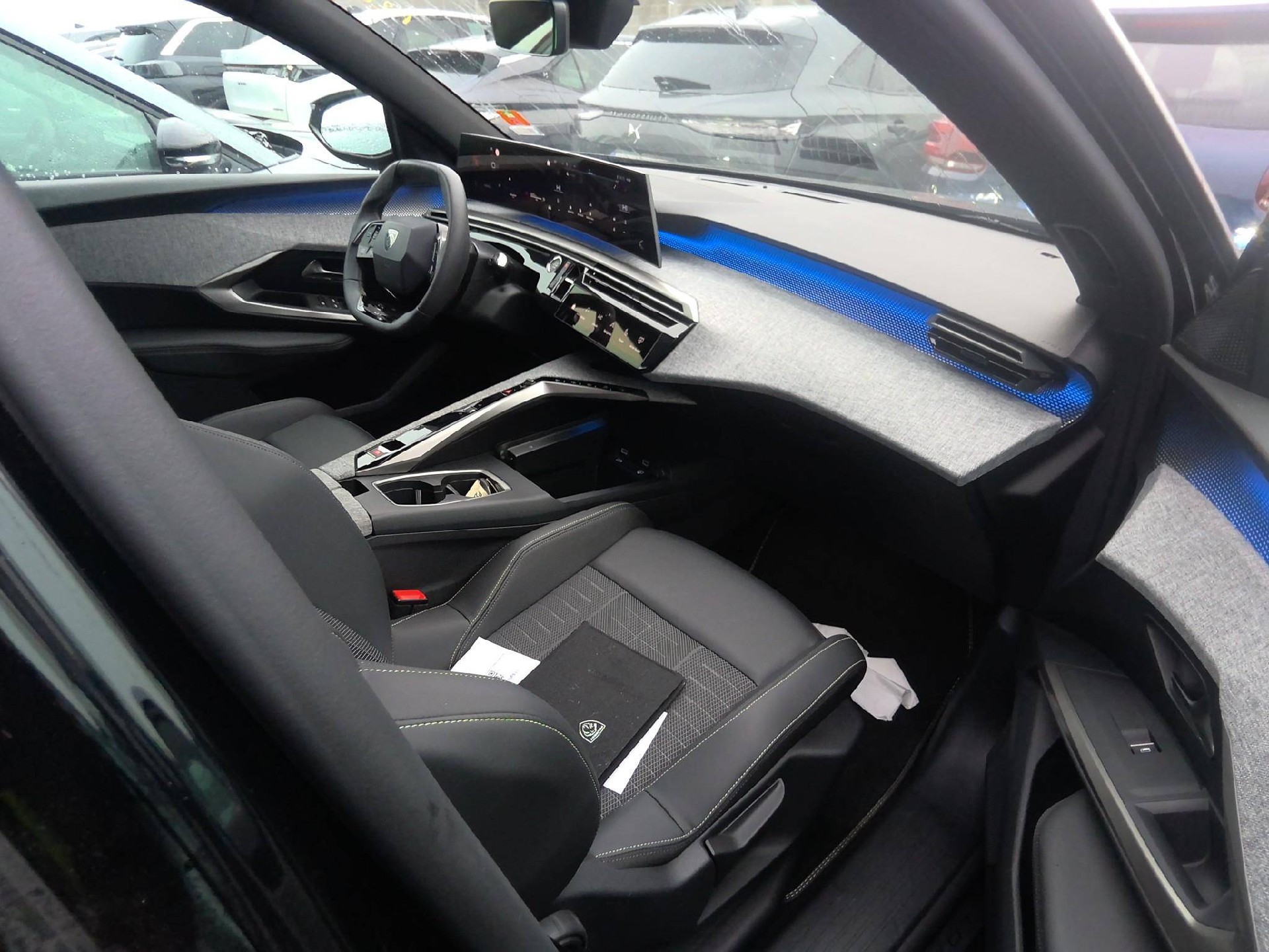 Peugeot 3008 GT 3008 Hybrid 145 e-DCS6 photo