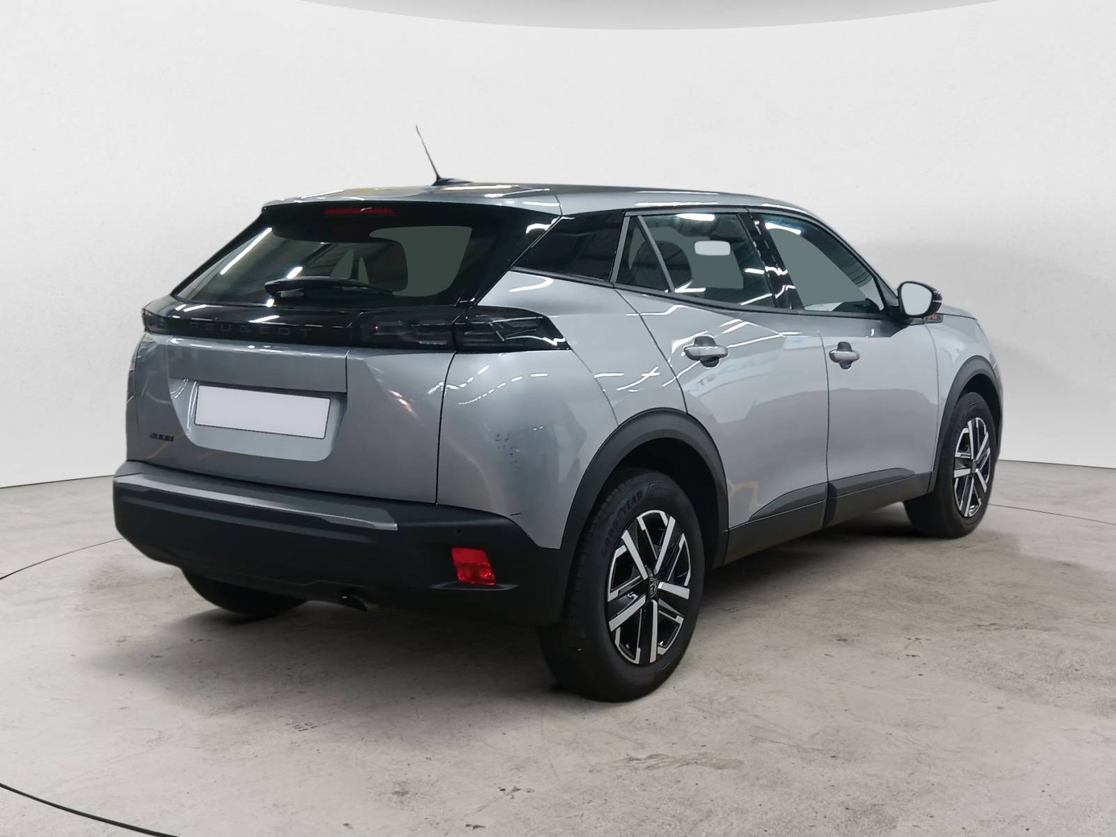 Peugeot 2008 Style 1.2L (1199cc) 100 hp S&S, 6-speed manual photo