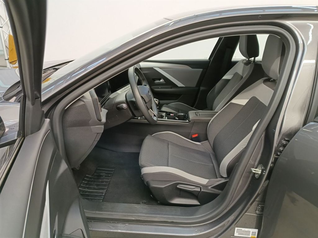 Opel Astra 1.2 Turbo 81kW S/S Edition 5d photo