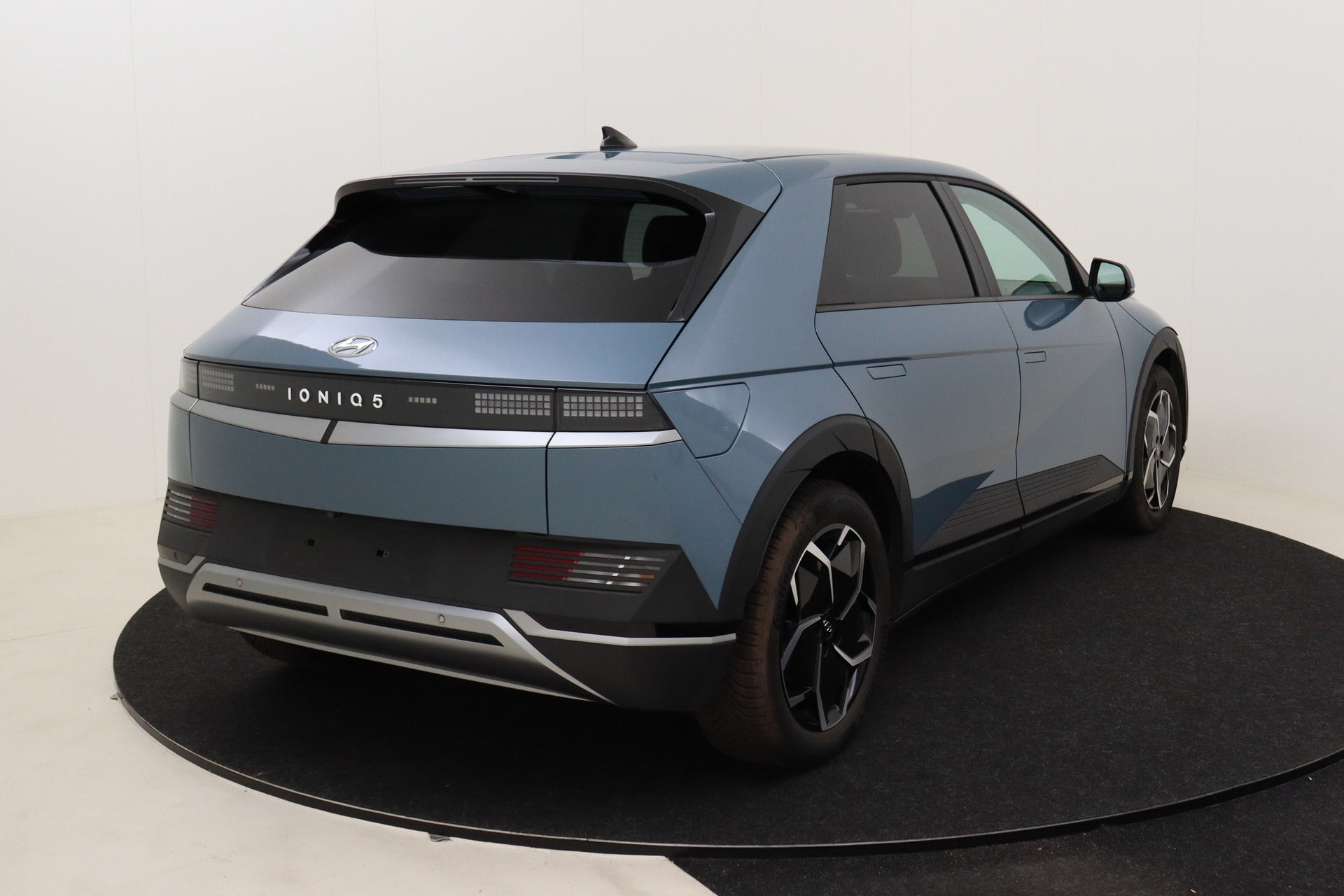 Hyundai IONIQ 5 Core 58 kWh 166 hp photo