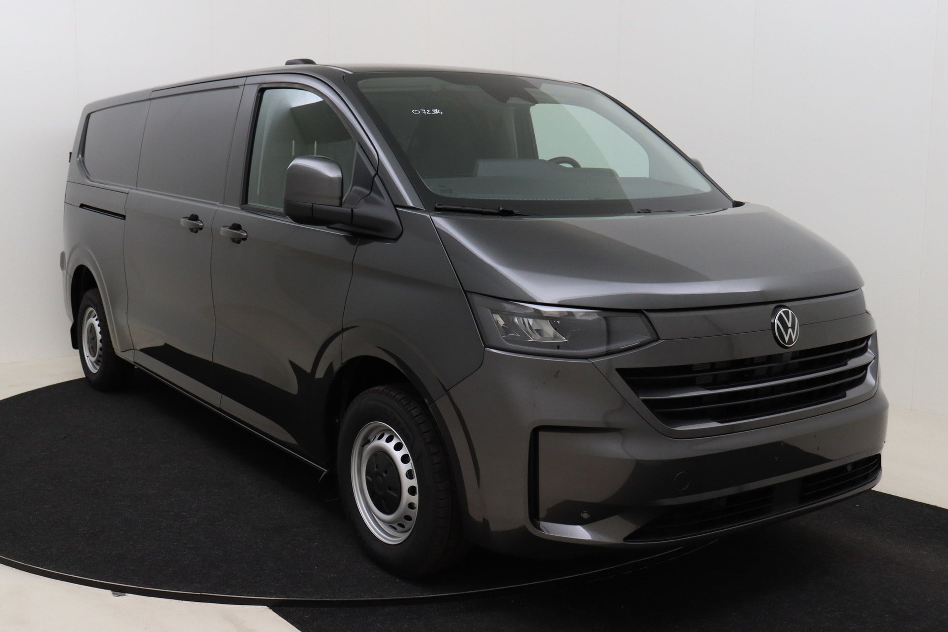 Volkswagen Transporter T7 Fourgon 3500 mm 2,0 TDI 170 hp 4Motion Aut. photo