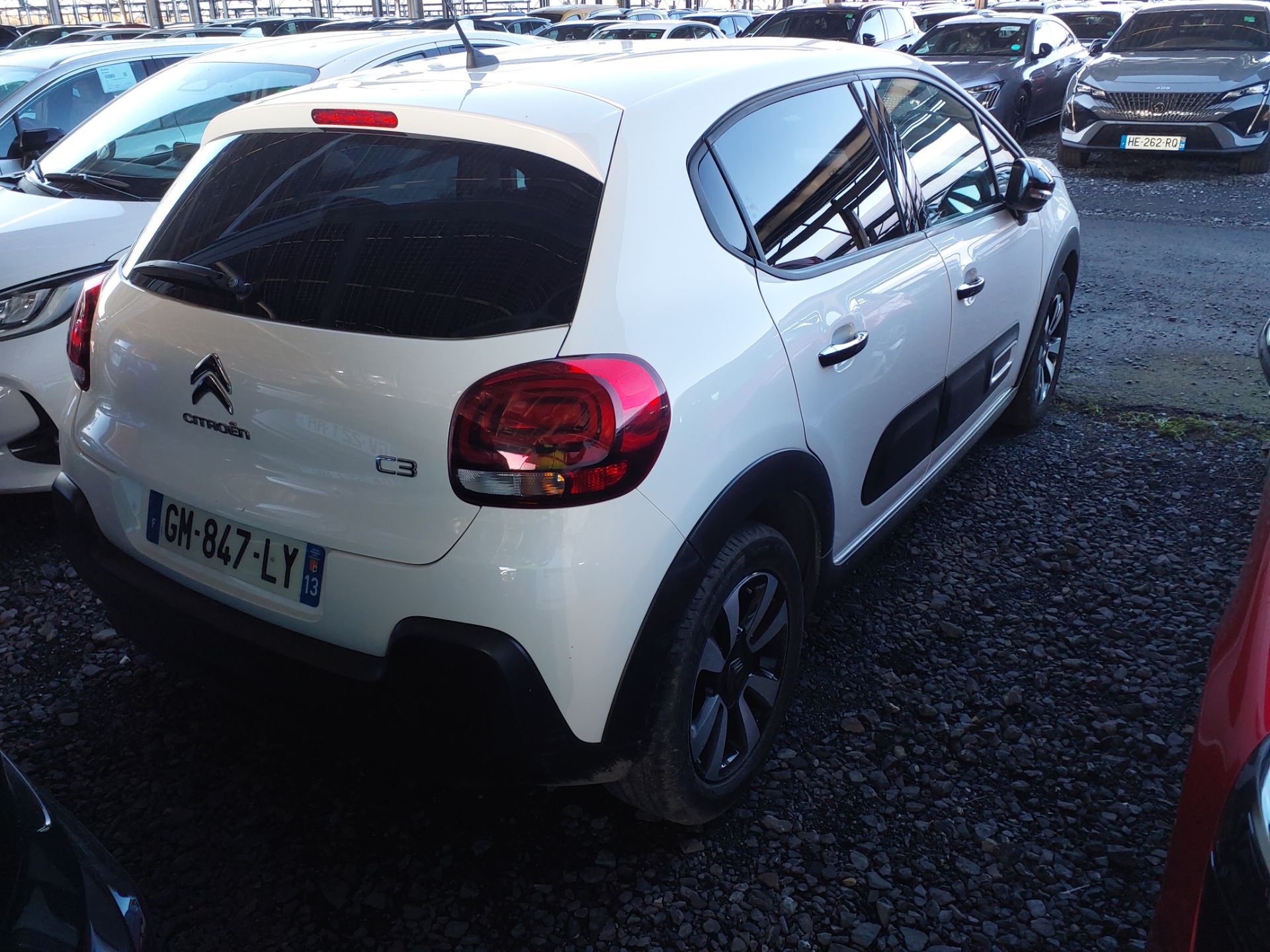 CITROËN C3 Pure Tech 83 S&S BVM5 Shine photo