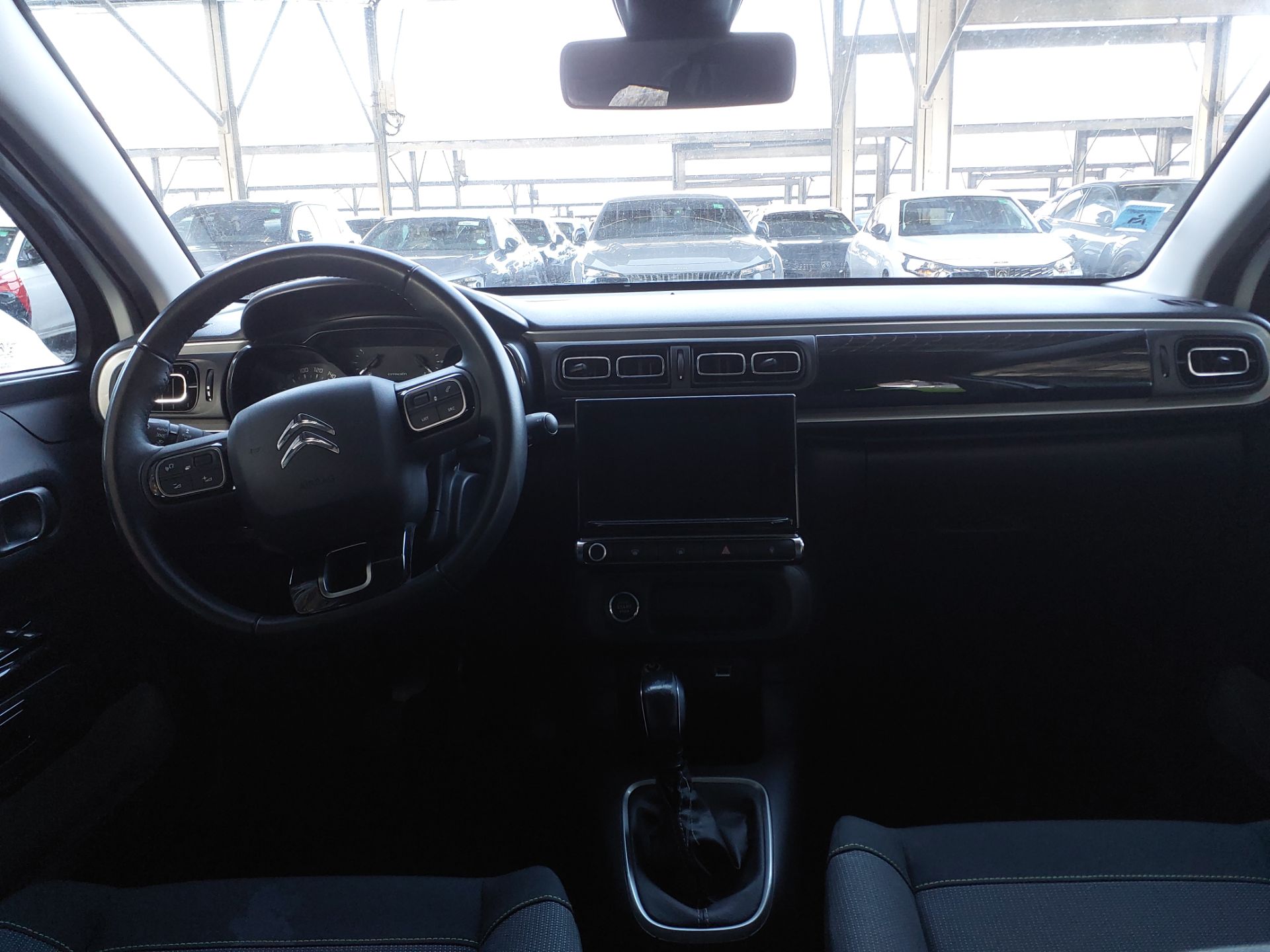 CITROËN C3 Pure Tech 83 S&S BVM5 Shine photo