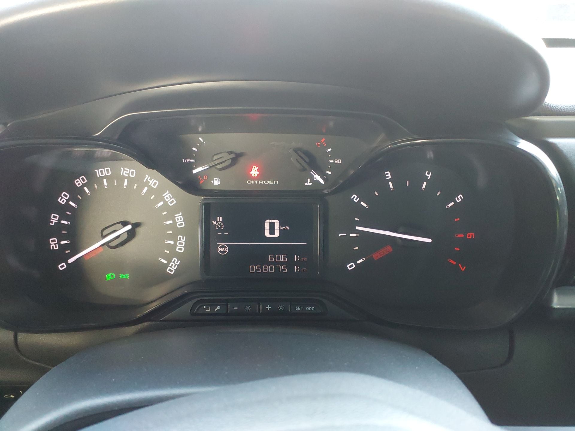 CITROËN C3 Pure Tech 83 S&S BVM5 Shine photo