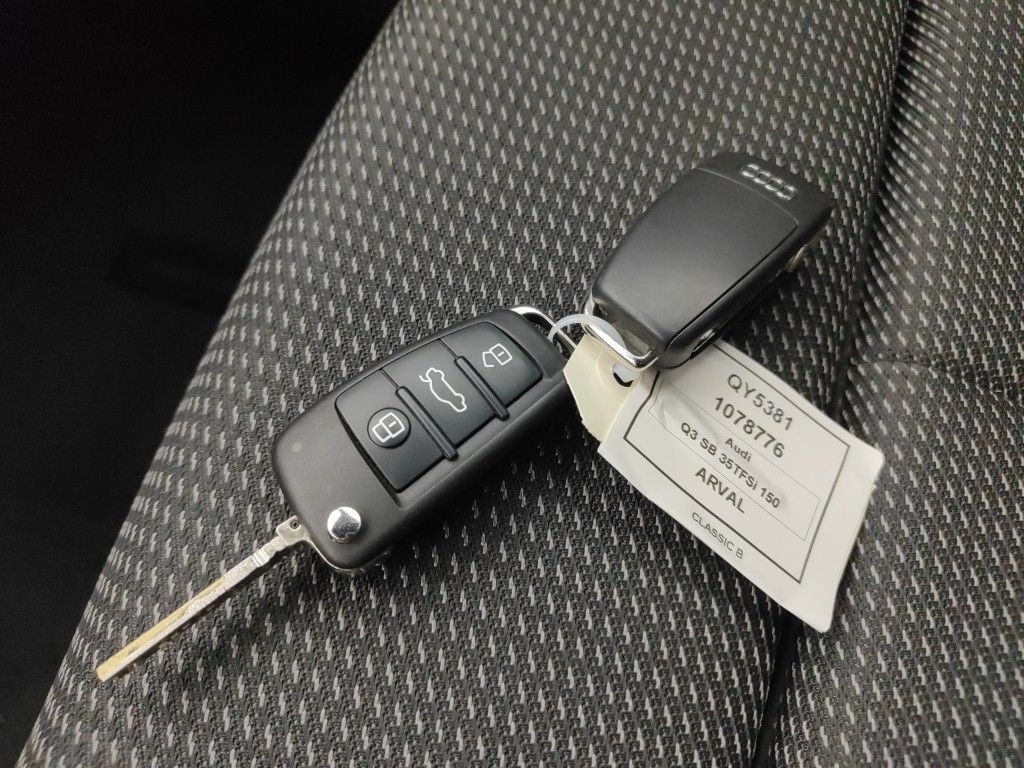 AUDI Q3 SPORTBACK 35 TFSI 150hp S line S tronic (EU6AP) 5d photo