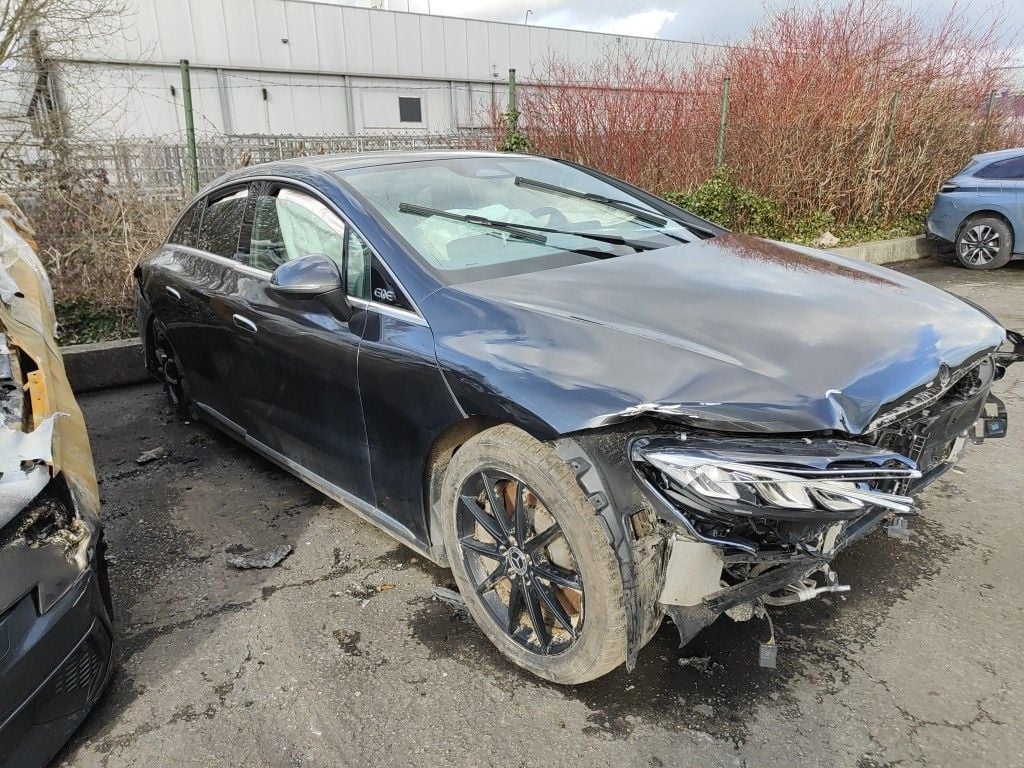 Mercedes-Benz EQE EQE 300 Business Line 4d !! Damaged car !! photo
