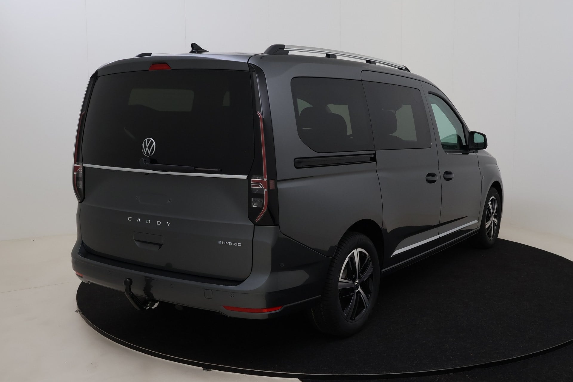 Volkswagen Caddy Maxi Style 5pl eHybrid 115 hp DSG 6 photo