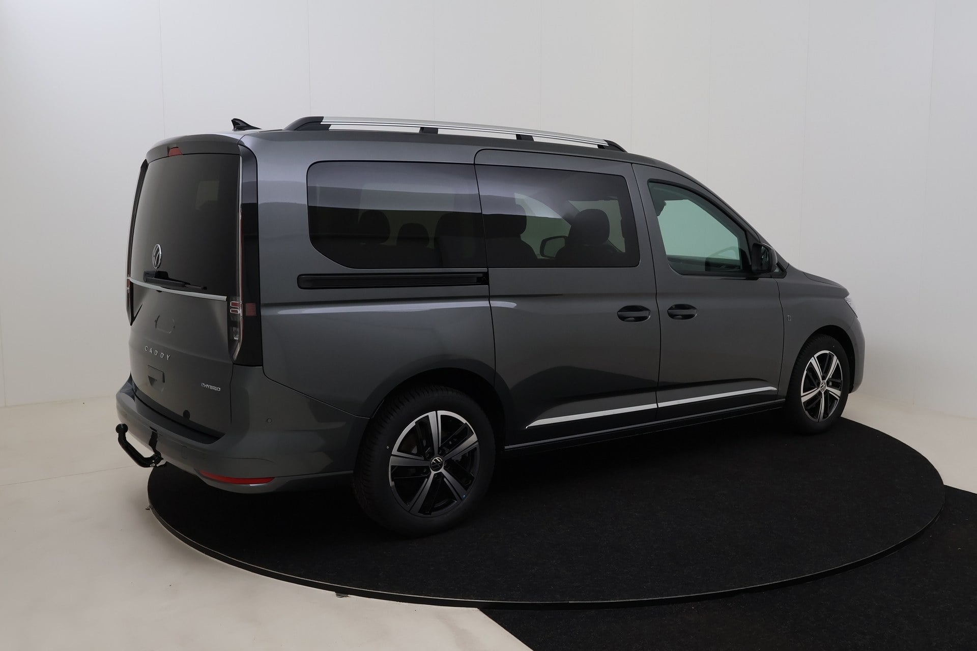 Volkswagen Caddy Maxi Style 5pl eHybrid 115 hp DSG 6 photo