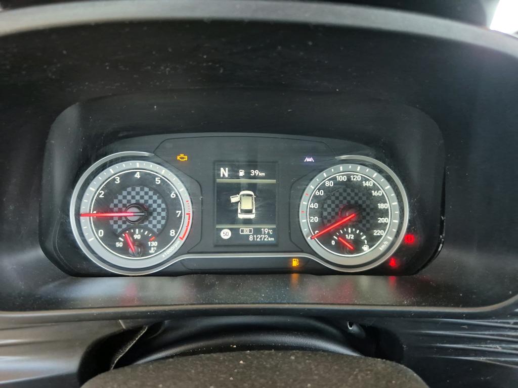 HYUNDAI i20 / 2020 / 5P / berlina con portón 1.0 TGDI 74kW (100CV) 48V Essence photo