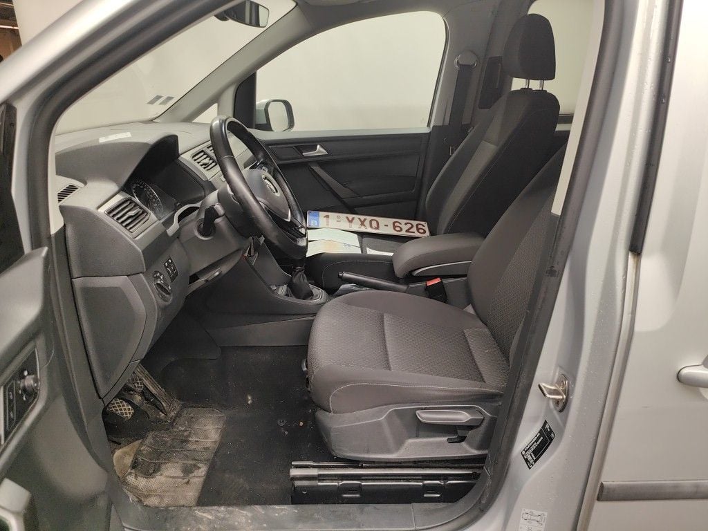 Volkswagen Caddy Maxi CRTDi 2.0 75kW SCR BMT Maxi Trendline Family 4d photo