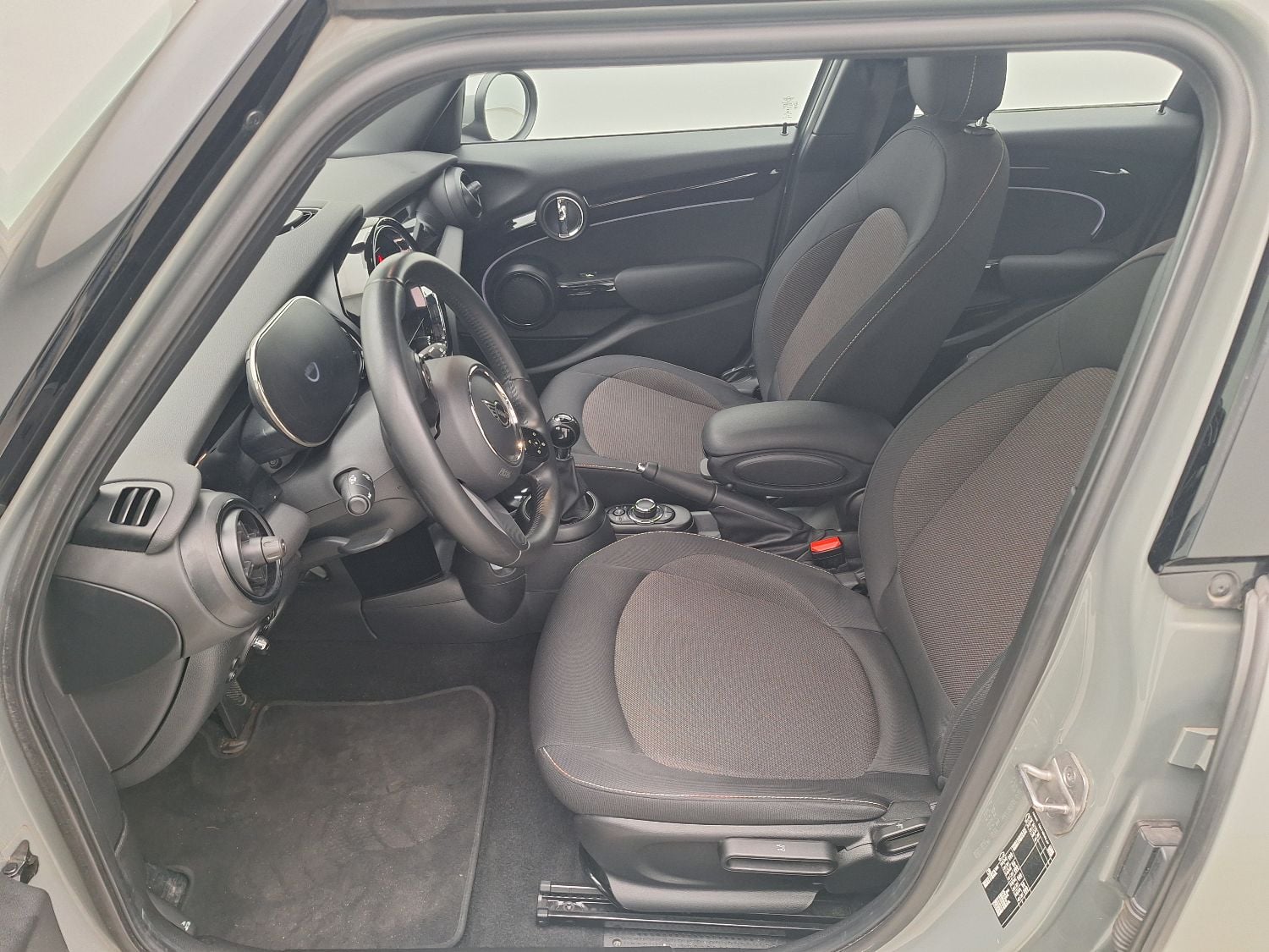 MINI, Mini 5d '14, Mini 5 door One 5d photo