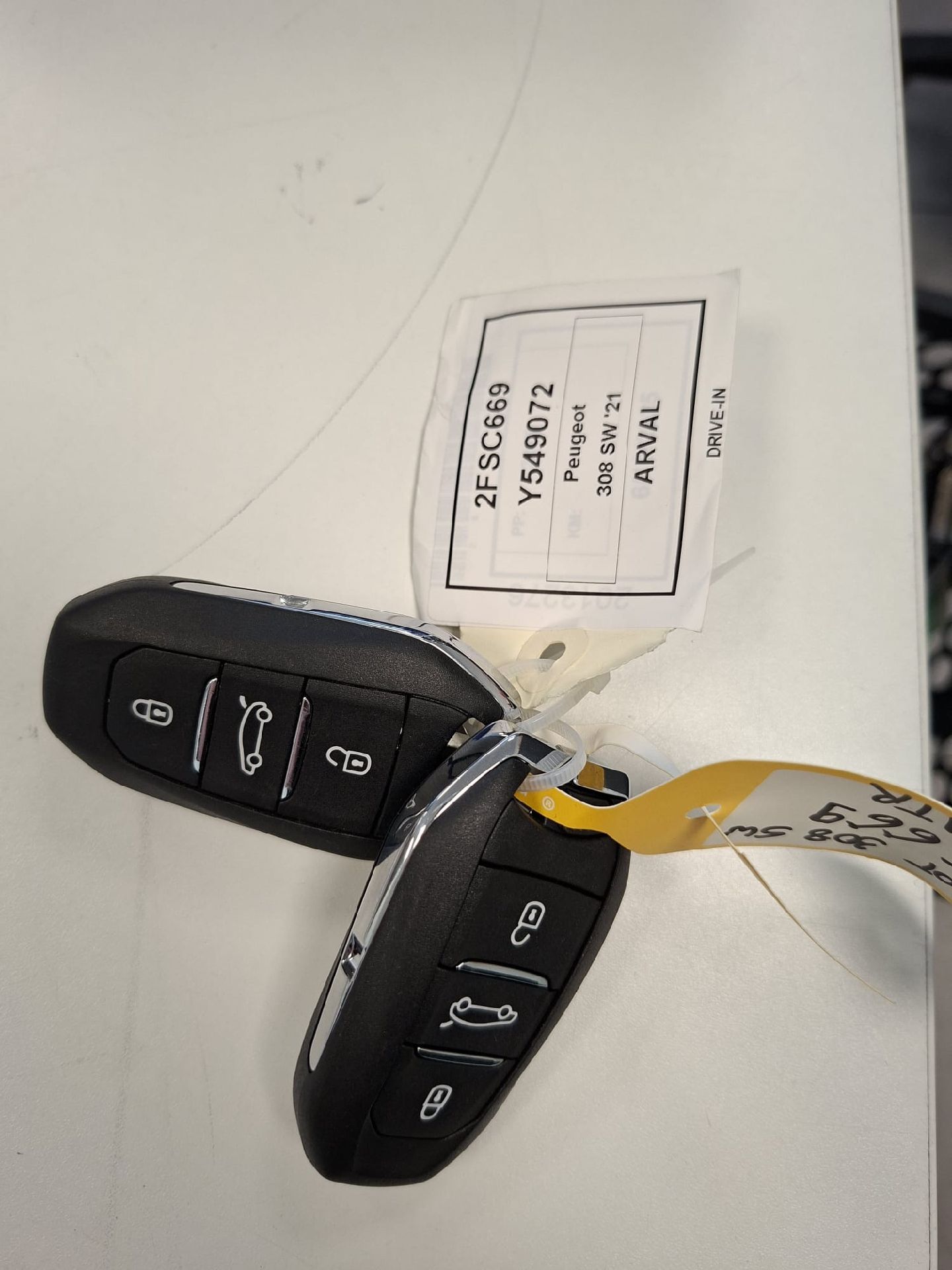 Peugeot 308 SW 1.2 PureTech 130 S&S Active Pack 5d photo