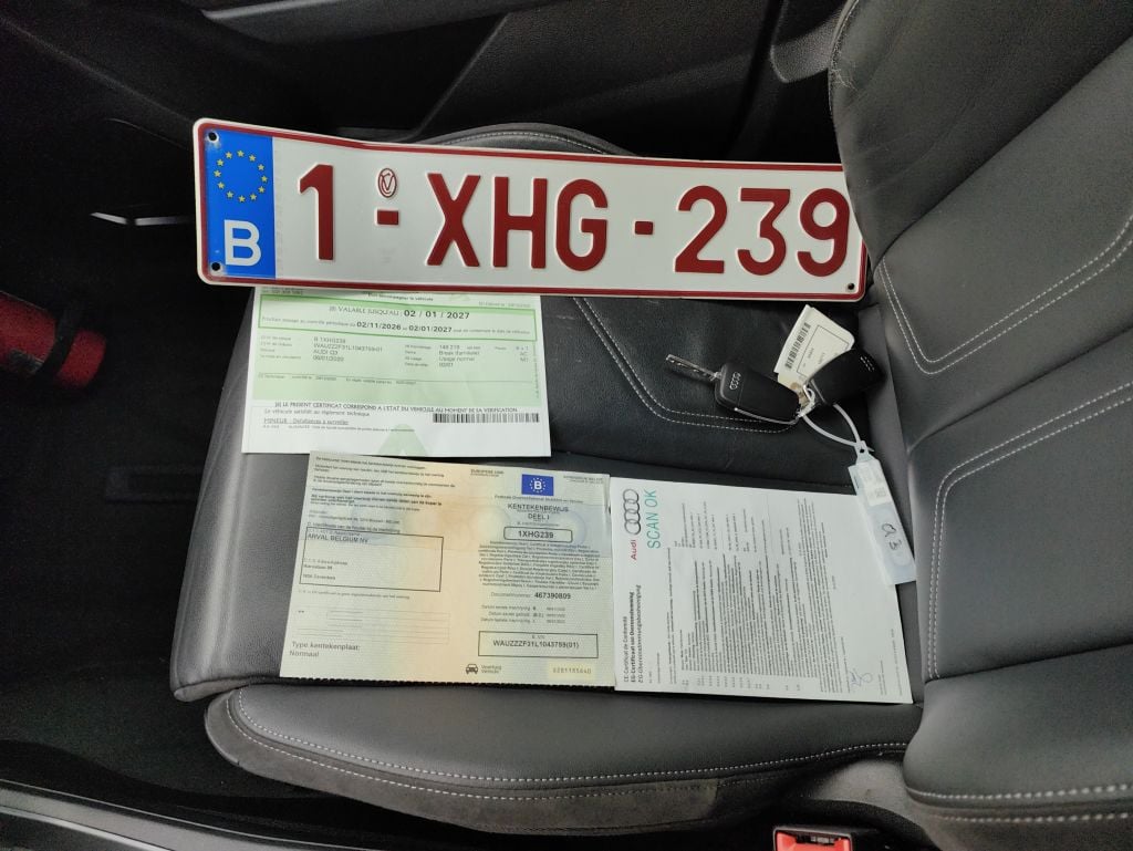 Audi Q3 35 TFSI S tronic S line 5d photo