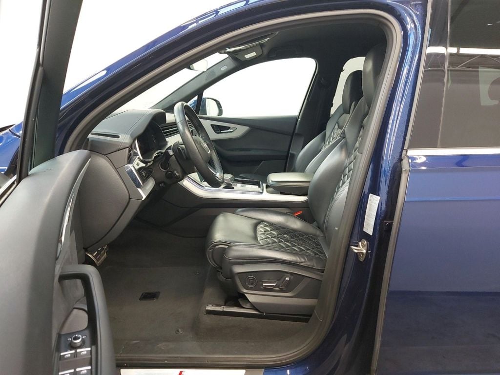 AUDI Q7 - 2020 55 TFSi 340hp Quattro S line Tiptronic (EU6AP) 5d photo