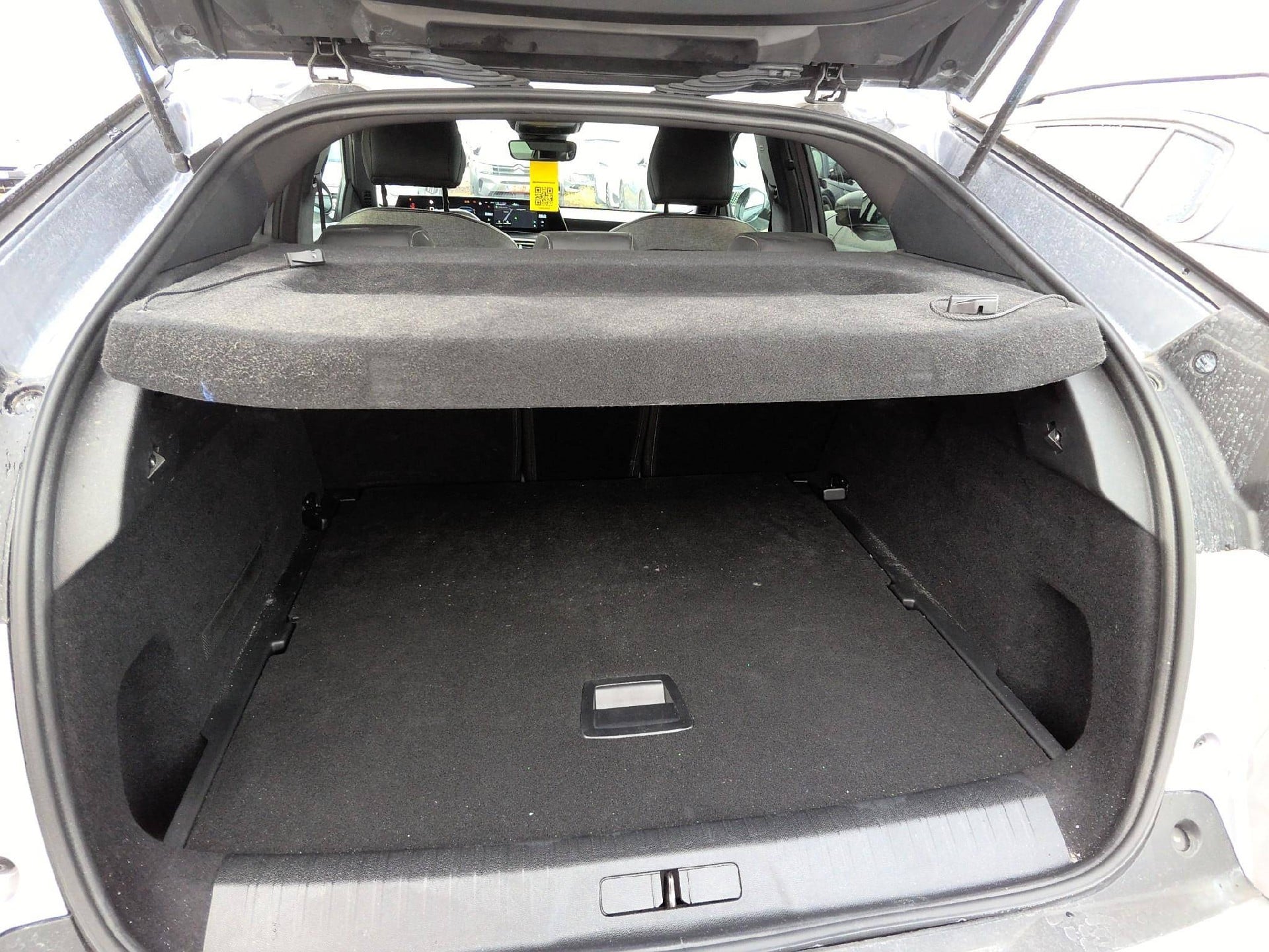 Peugeot 3008 Allure 3008 Hybrid 136 e-DCS6 photo