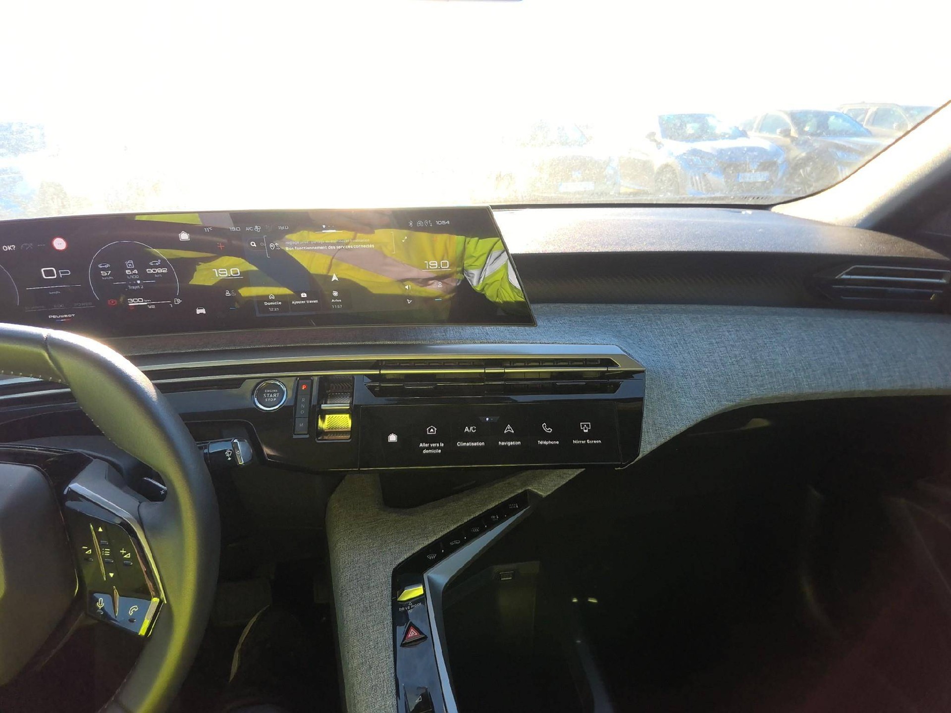 Peugeot 3008 Allure 3008 Hybrid 136 e-DCS6 photo