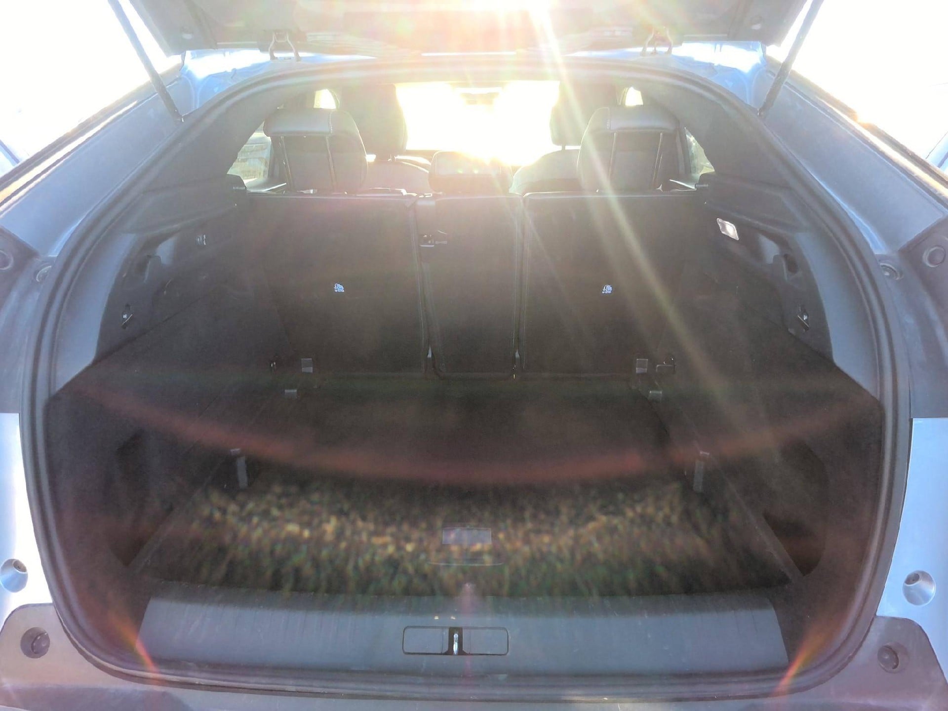 Peugeot 3008 Allure 3008 Hybrid 136 e-DCS6 photo