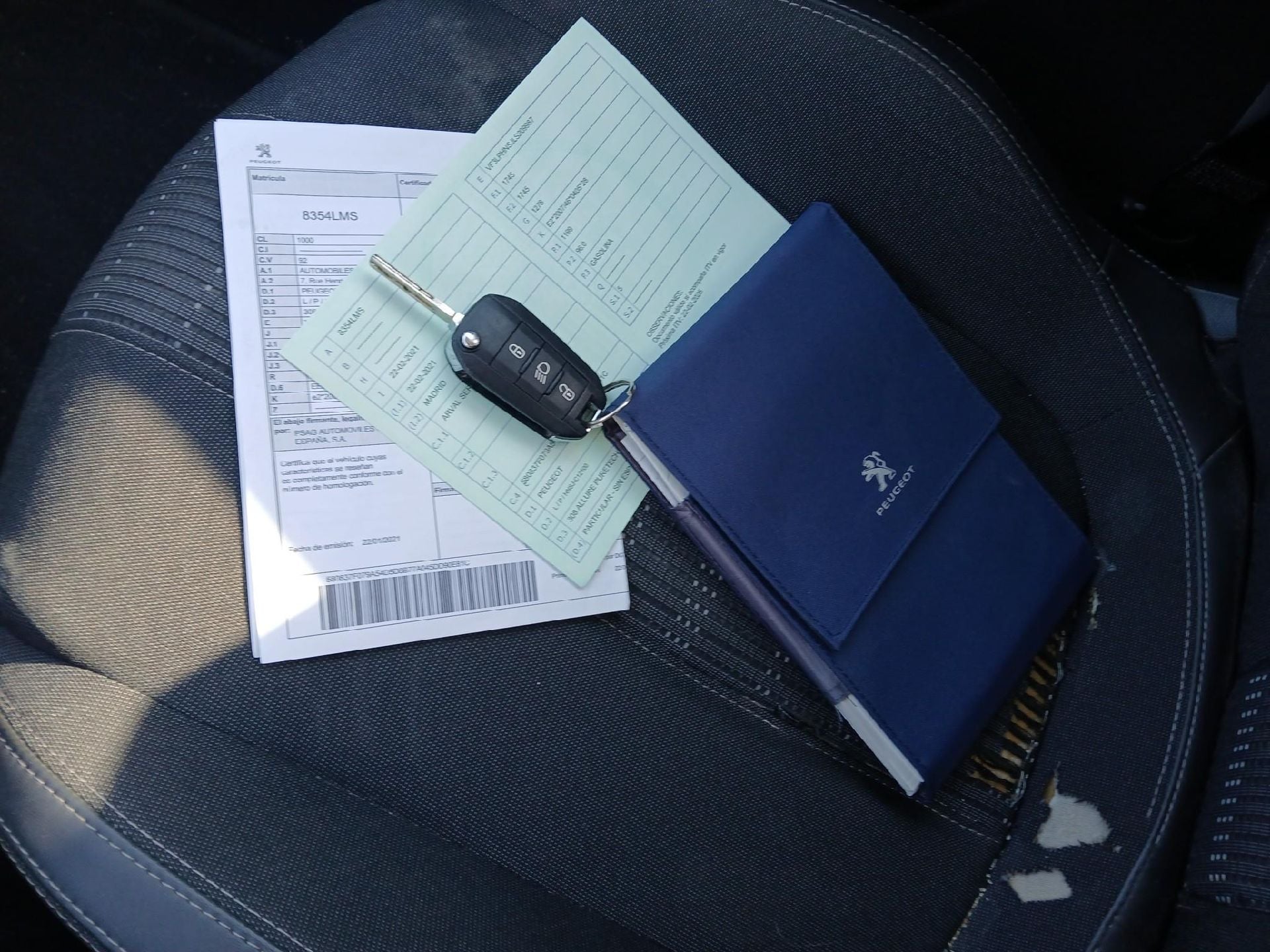 PEUGEOT 308 / 2017 / 5P / berlina con portón 5p Allure PureTech 130 S&S (CX) photo