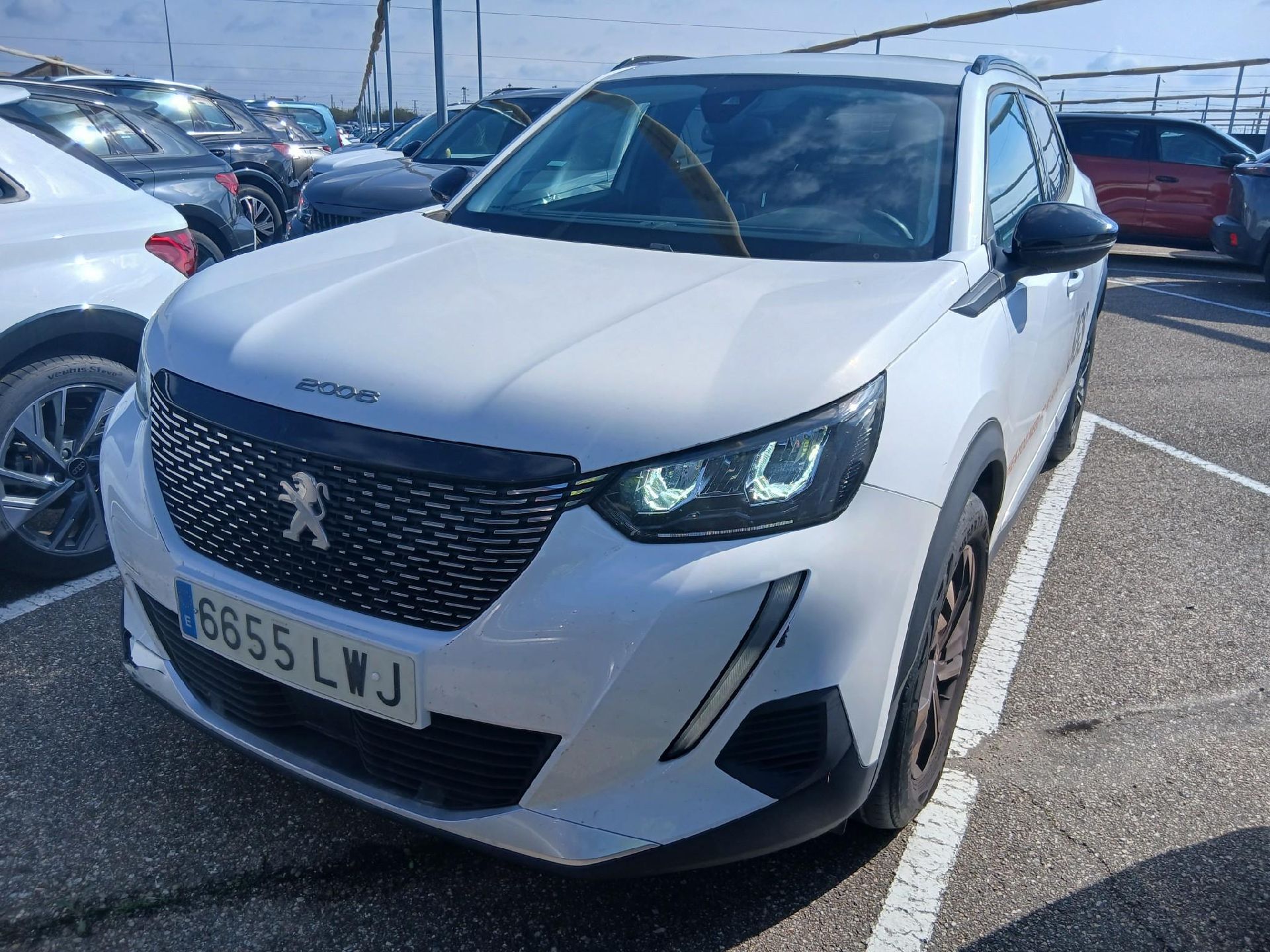 PEUGEOT 2008 / 2019 / 5P / todoterreno Allure BlueHDI 81kW (110CV)