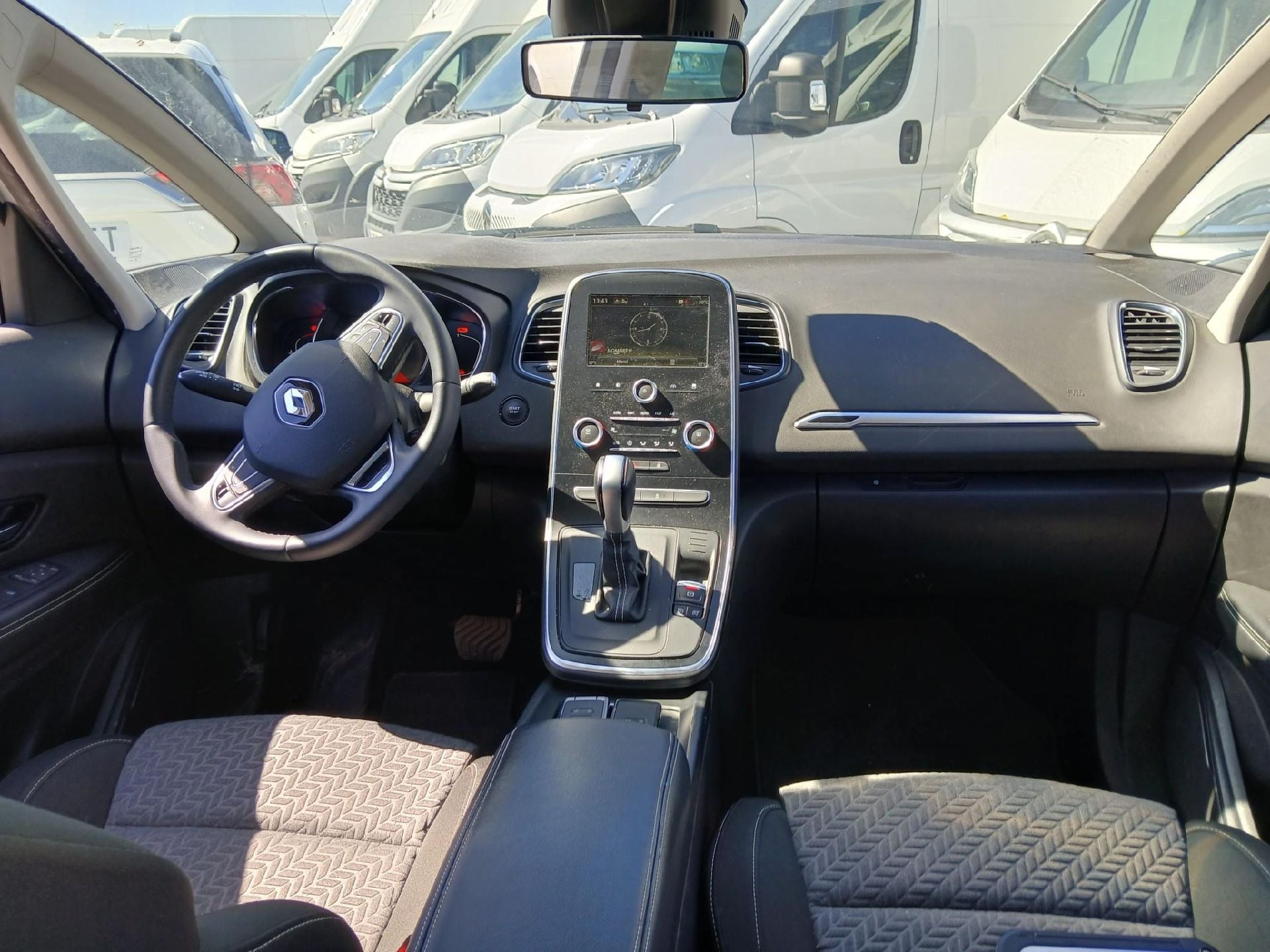 RENAULT Grand Scénic / 2016 / 5P / monovolumen compacto Limited TCe 103 kW (140CV) EDC GPF MY21 photo