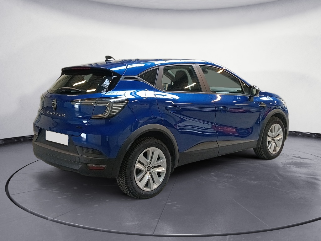 Renault Captur Evolution 1.6L E-TECH Full Hybrid 145 photo