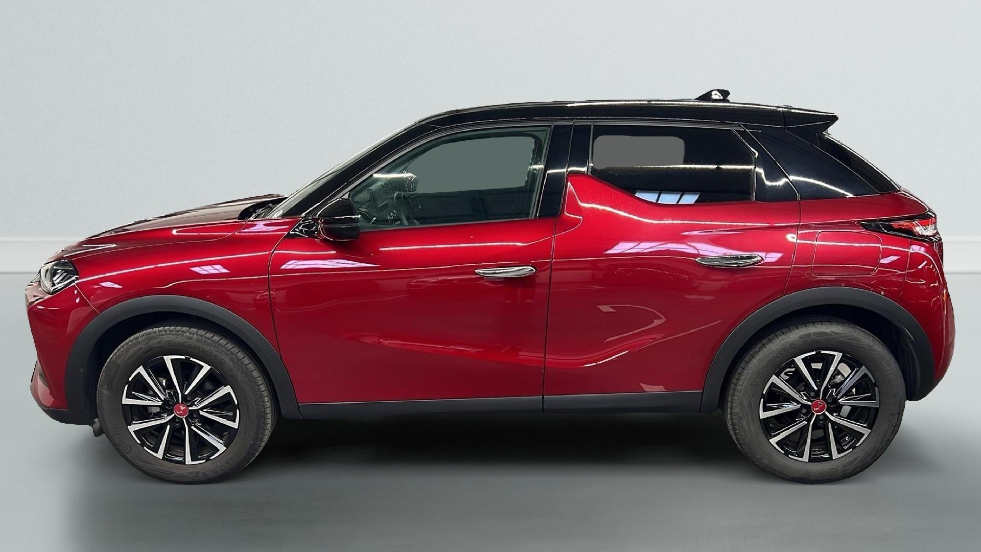 DS DS 3 PureTech 100 BVM6 Performance Line photo