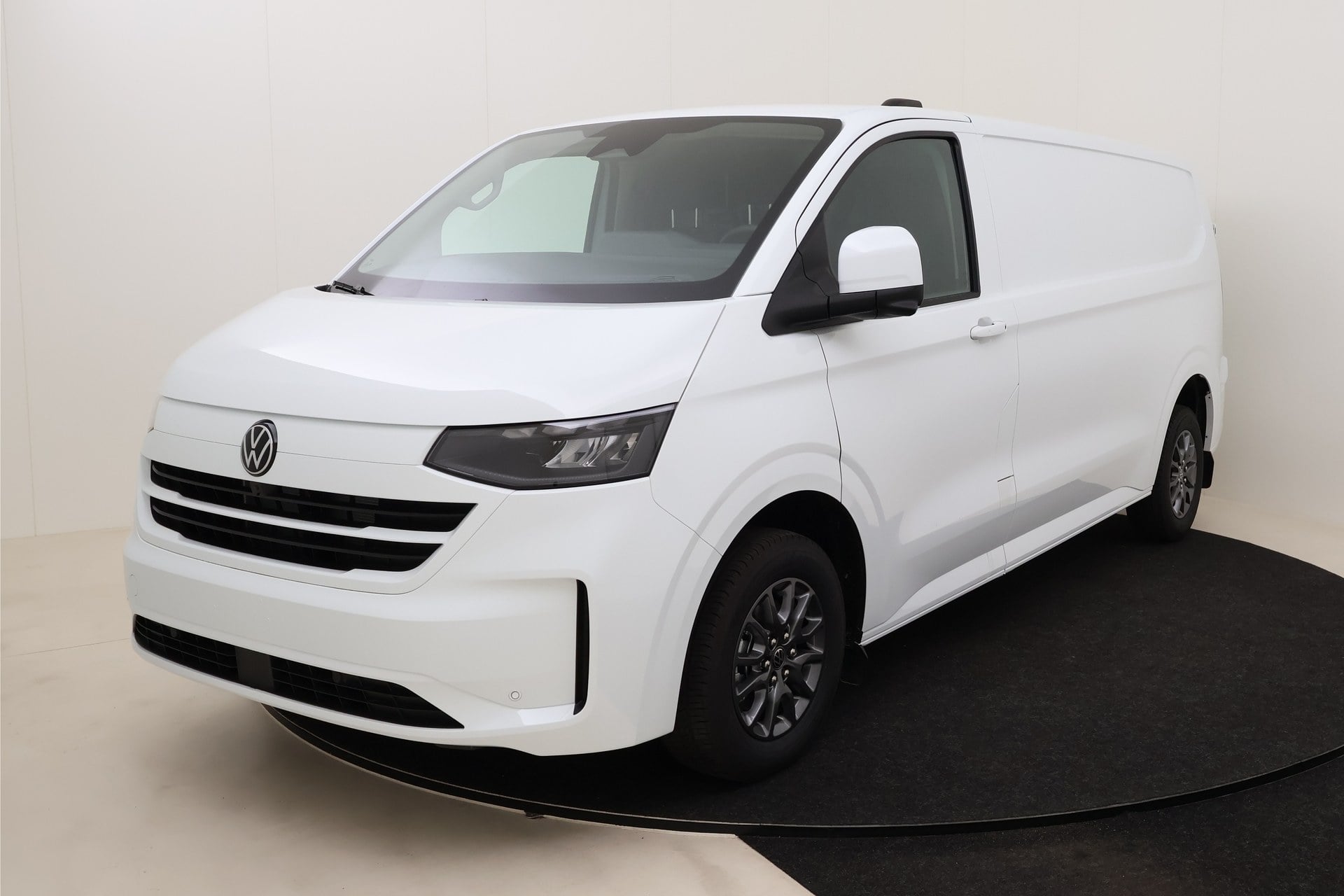 Volkswagen Transporter T7 Fourgon 3500 mm 2.0 TDI 150 hp Aut.8