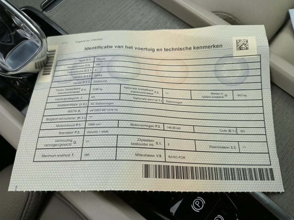 Volvo V60 B4 D Inscription Aut. 5d photo