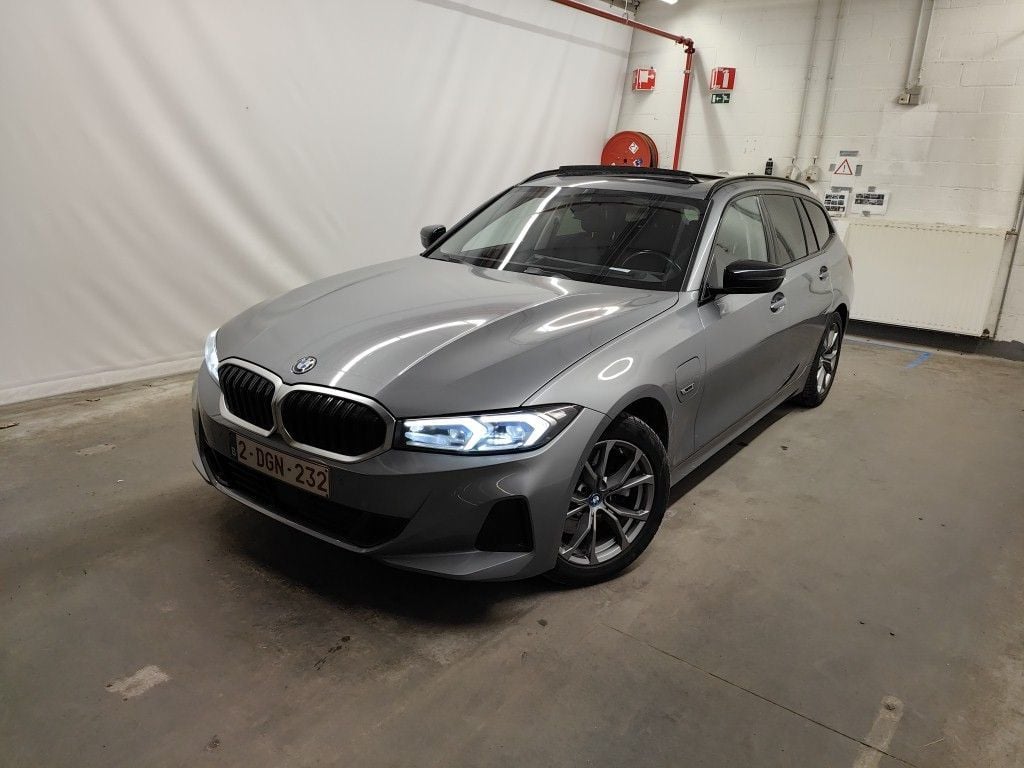 BMW 3 Reeks Touring 330e (215 kW) 5d