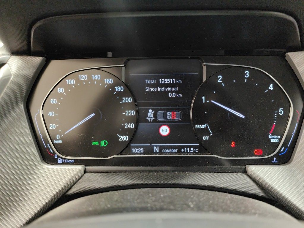 BMW 1 Reeks Hatch 116d (85 kW) 5d photo