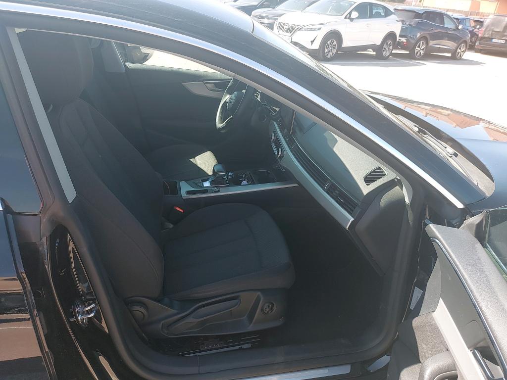 AUDI A5 / 2019 / 5P / berlina con portón Advanced 35 TFSI S tronic Sportback photo