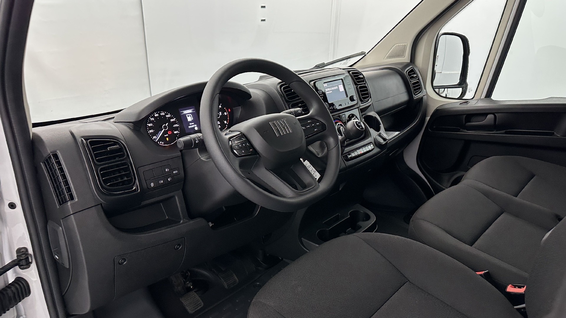 Fiat Ducato L3 Maxi 3.5t Plateau Ridelles 2.2L Diesel 140 hp photo